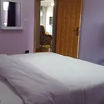 Khayatz Apartment